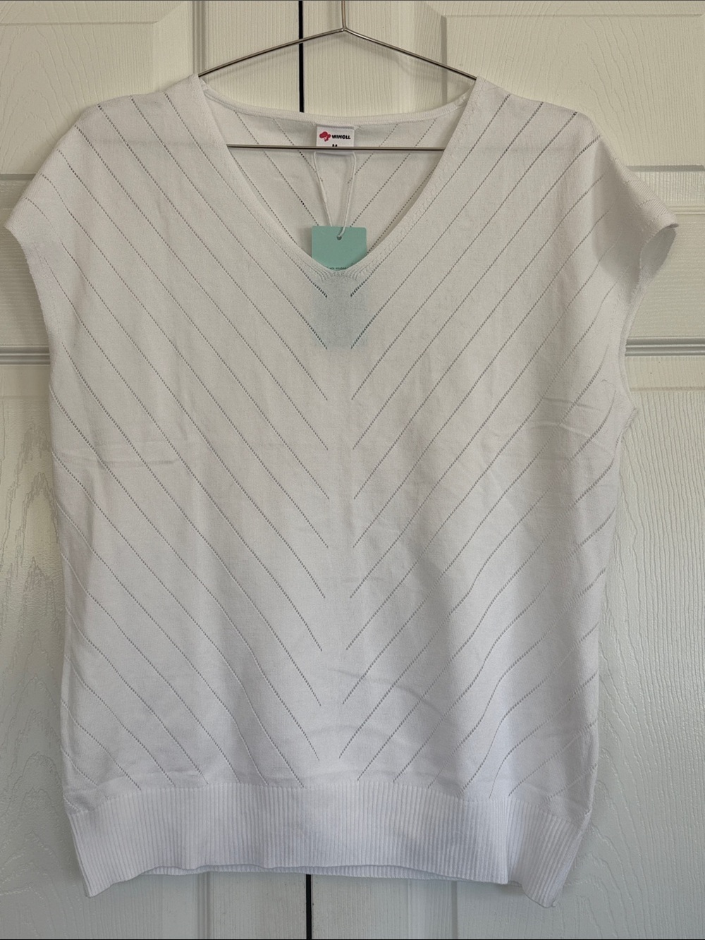 White V-Neck Cap Sleeve Knit Top - Unbranded